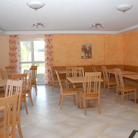 Konukevi Alram Hof Eggenfelden